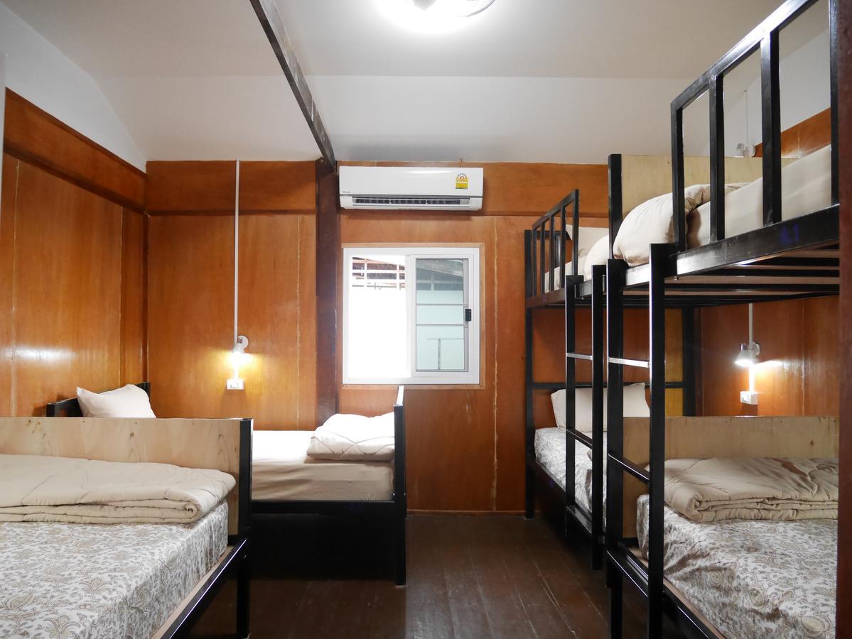 At Pier Hostel Lanta เกาะลันตา ภายนอก รูปภาพ