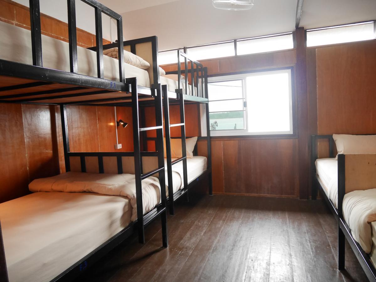 At Pier Hostel Lanta เกาะลันตา ภายนอก รูปภาพ