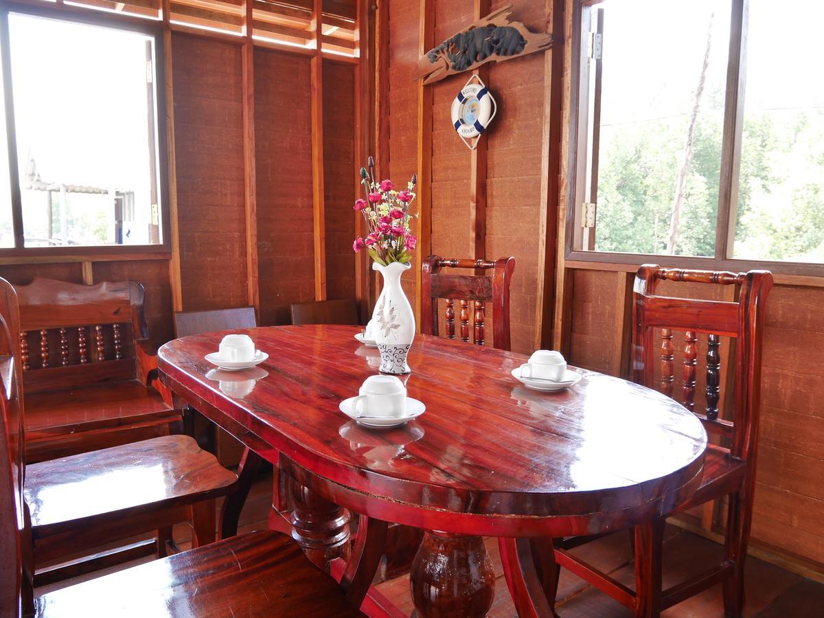 At Pier Hostel Lanta เกาะลันตา ภายนอก รูปภาพ